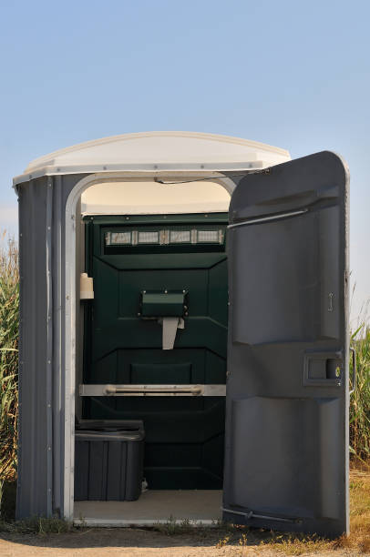Best Porta potty rental near me  in South Miami, FL